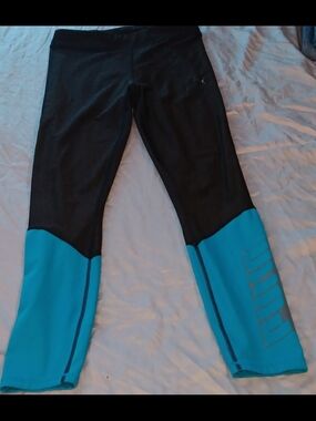 Puma Black and Teal Colorblock Leggings